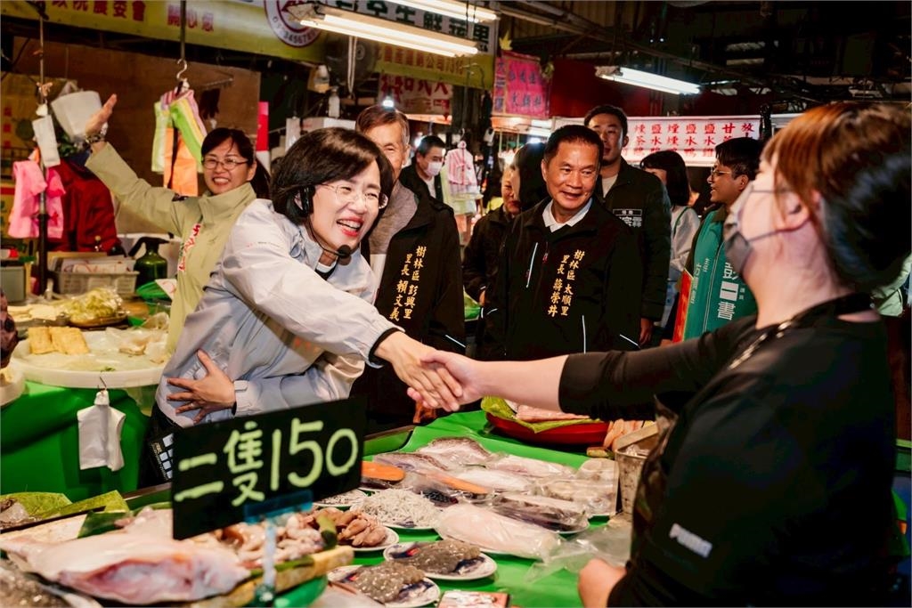 快新聞／鶯歌人照過來！「七喜春來」樹林秒殺　蘇巧慧18日再發「台灣尚勇」春聯