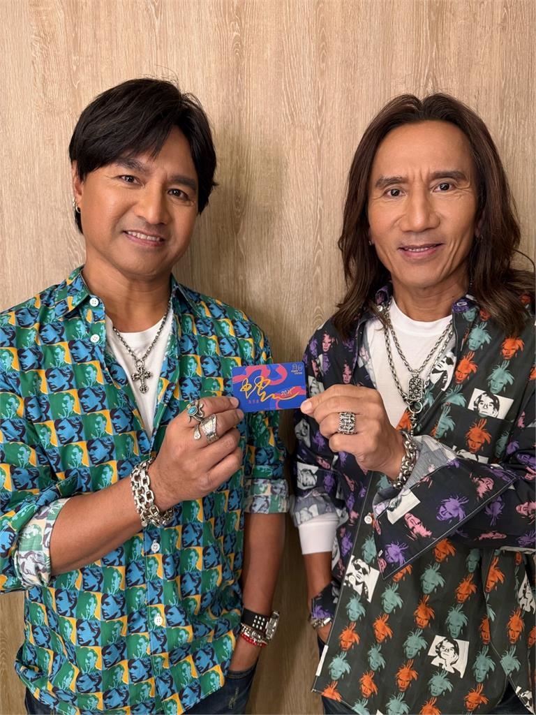 華碩尾牙「A-Lin名字被拼錯」天后神反應曝！動力火車被改「4字」全場笑翻