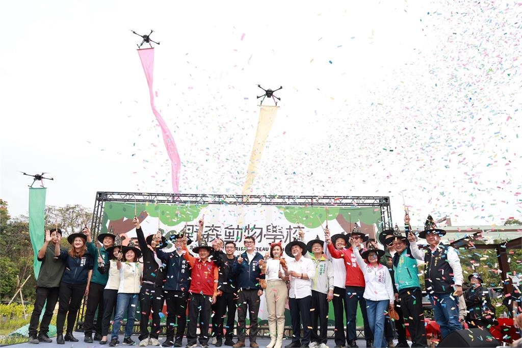 快新聞／大小朋友引頸期盼！「超人力霸王」提燈何時發？陳其邁給答案