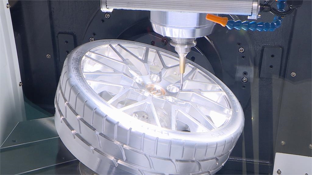 台日韓關稅皆15%!工具機公會理事長點出:未來競爭靠「兩關鍵」