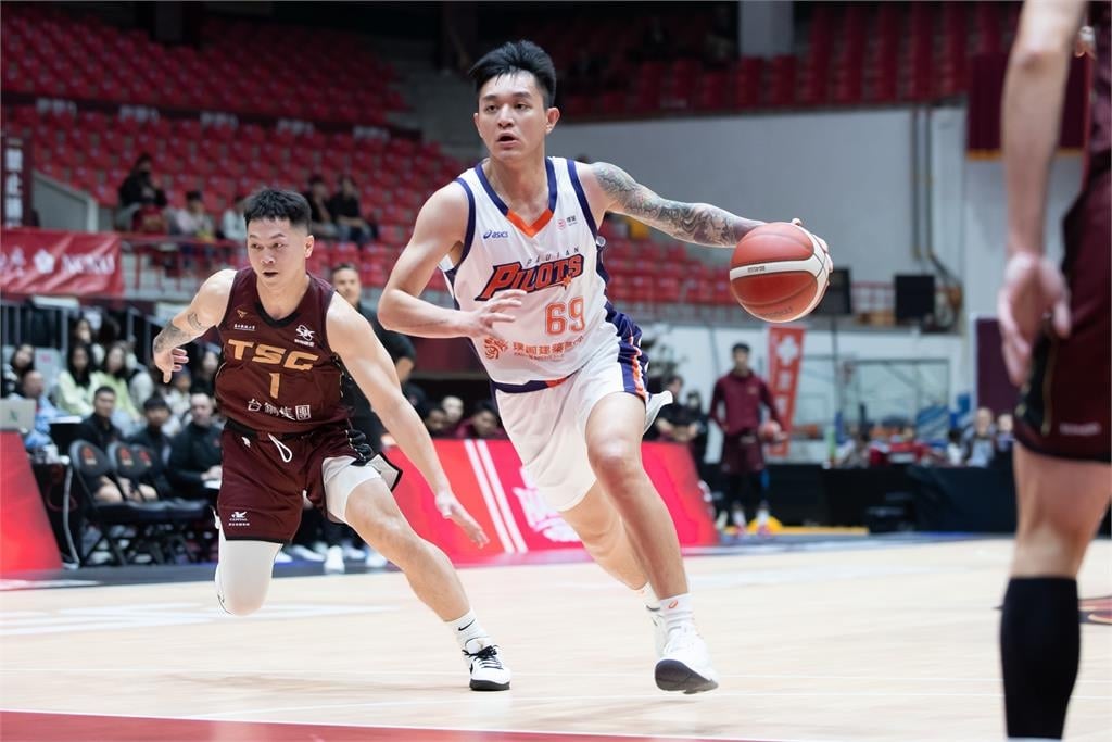 PLG(影)／葛拉漢犀利切入強勢絕殺獵鷹！領航猿氣勢如虹勇奪10連勝