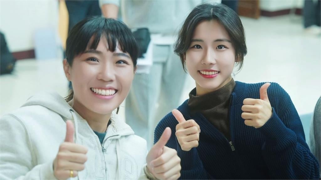 高雄新進警察「男帥女美」顏值爆表！照片曝光網暴動：怎樣才可被逮捕？