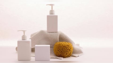 沐浴乳快用完別加水！專家示警「是大忌」細菌爆增　補充包用法曝