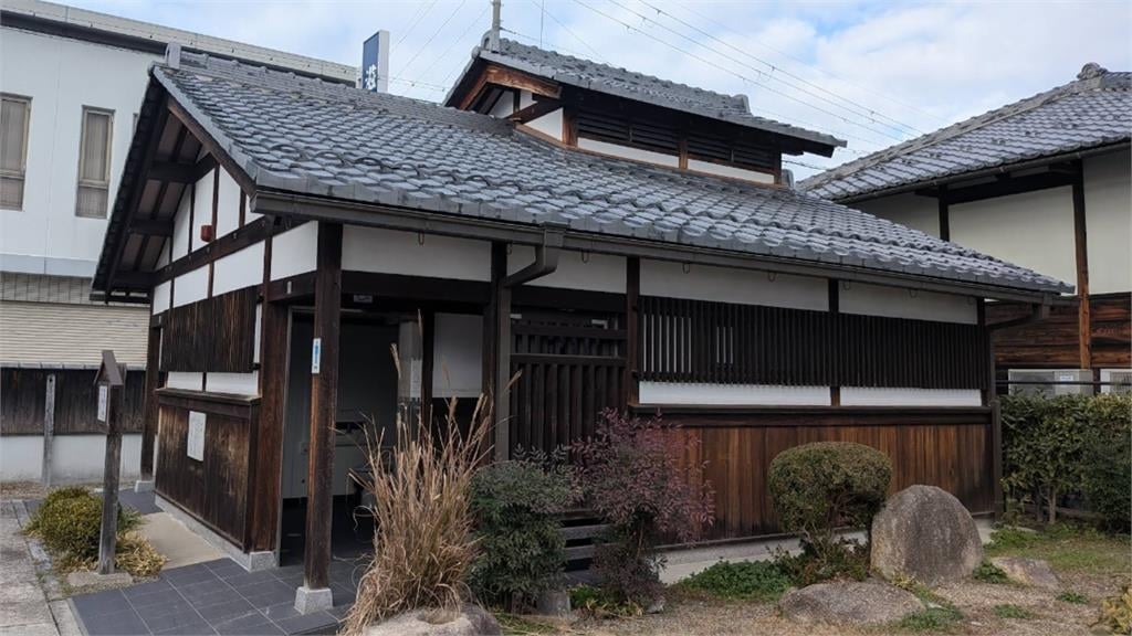 衛福部「禁菸標誌」現蹤日本滋賀公廁　網揭「1原因」：台灣人臉被丟光了！