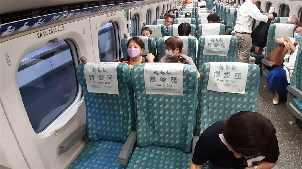 多花5元「北車→南港」只要8分鐘！她不搭捷運「改用1招」網讚：還不用擠