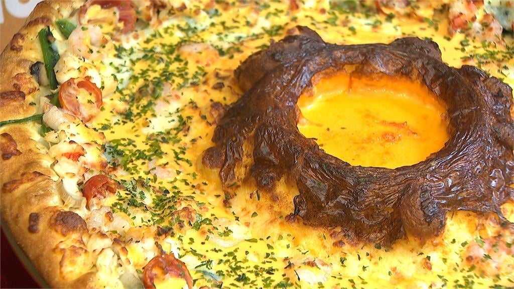 披薩三巨頭備戰春節　推頂級食材披薩、新品蛋塔