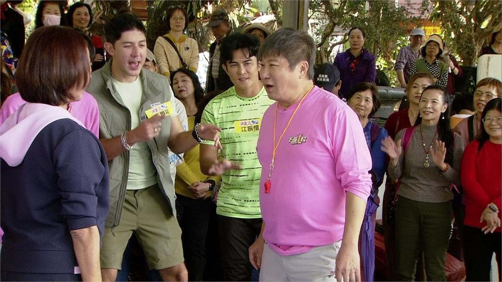 「樂齡組跳舞賽」胡瓜跳舞出題馬上忘記動作！鄉親媽媽神還原舞蹈過關