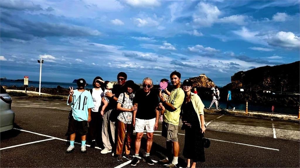 誇洪詩照顧公公被嗆…大伯再曝6真相喊「我有多喜歡她」！網嚇傻開轟：文筆噁到爆