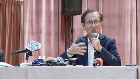 華碩AI伺服器100%成長　施崇棠：未來不再增加手機新機種