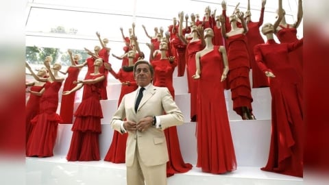 為時尚界引入經典紅！義大利「時尚皇帝」范倫鐵諾辭世　享耆壽93歲