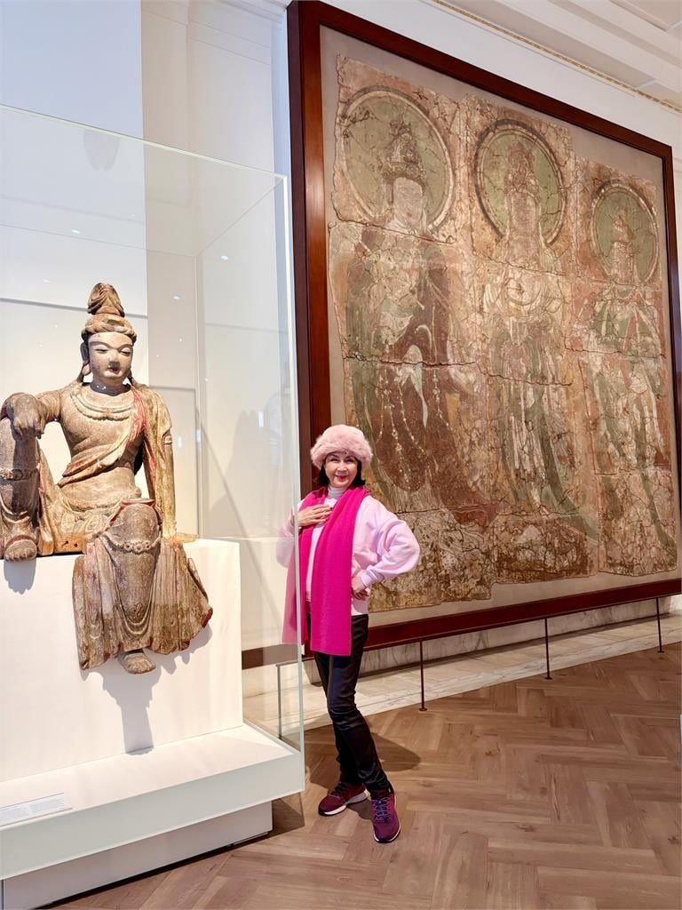 白嘉莉英國急返台 讚台灣是福地：「認真考慮置產」