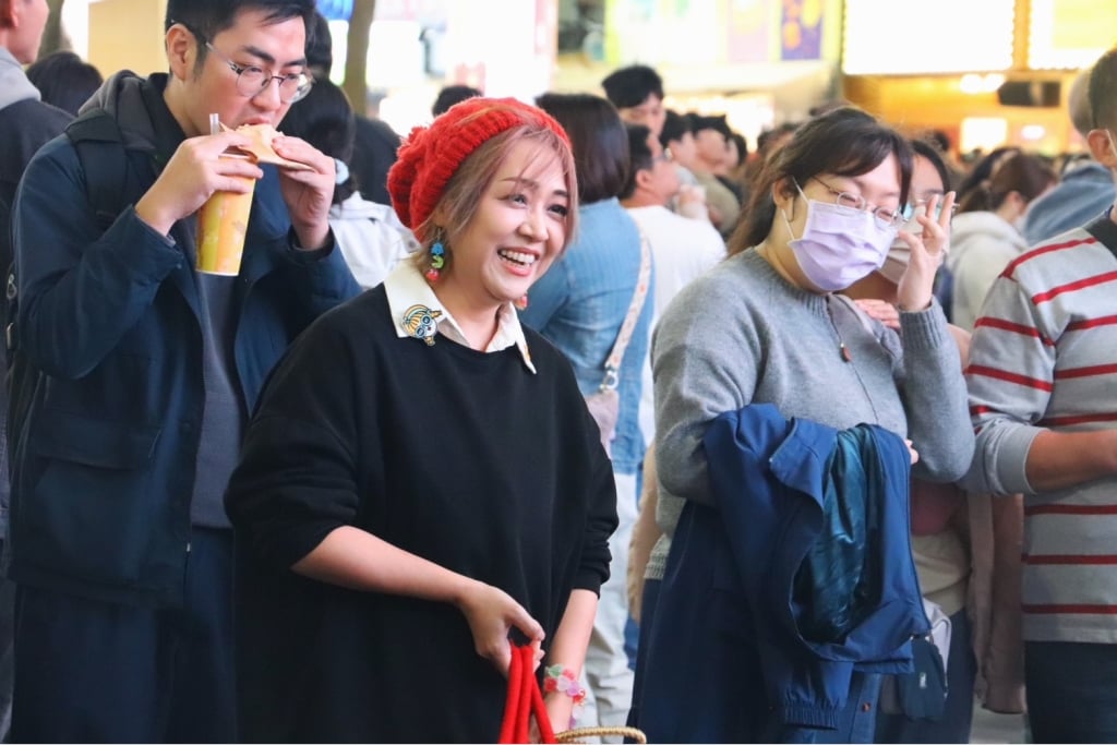 北原山貓女兒街頭遇衝突！ 路邊開唱竟被眼紅檢舉 尷尬場面曝