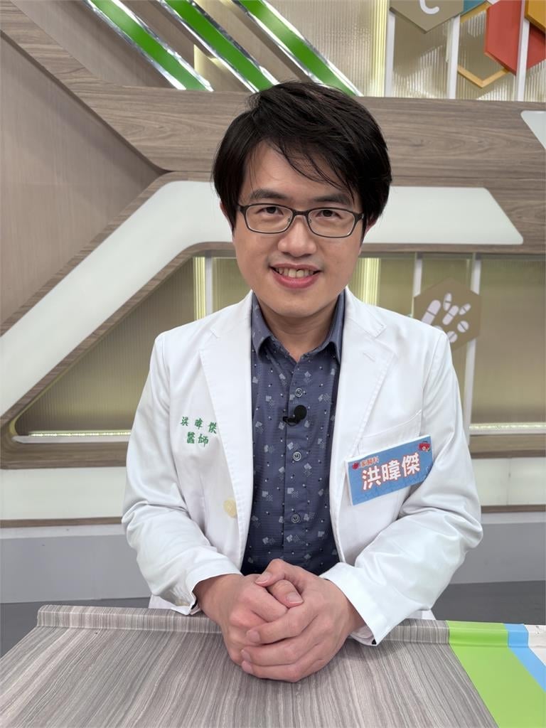 王思佳女兒失控耐心爆發道歉安撫！反被嗆「道歉有什麼用！」哭笑不得