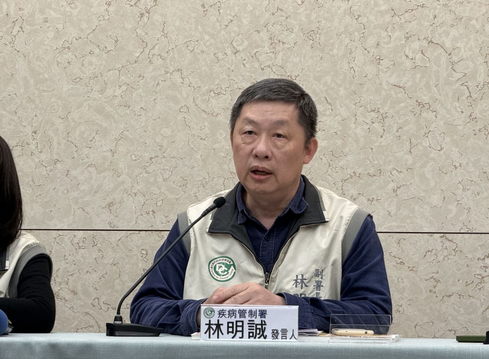 流感連二升「就醫破10萬人」 疾管署：最快本周新一波流行期！ 7