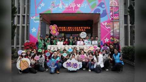 媒體⼈⾺不停蹄三赴吉安！將承諾化為常態「捐⽶1,250公⽄」迎接⾺年