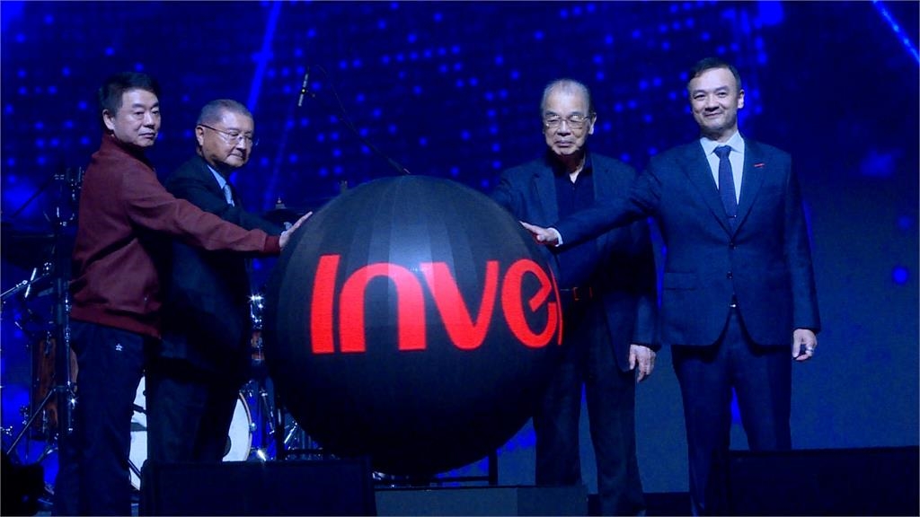 英業達旺年會驚喜不斷　董事長葉力誠化身鼓手嗨翻全場