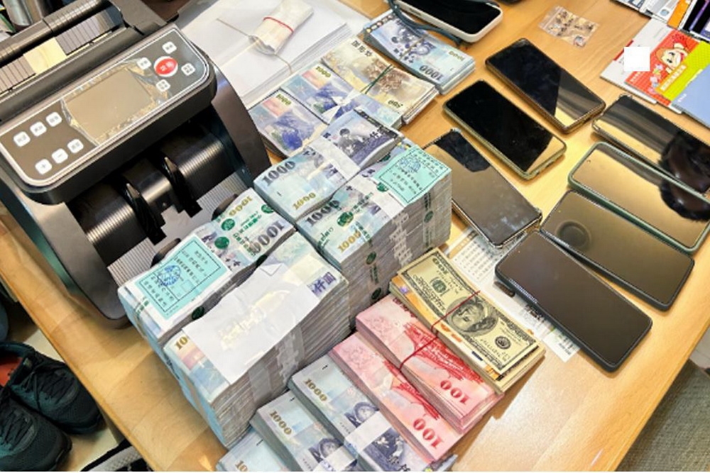 刷卡換現金詐騙50人逾2千萬　中檢起訴2嫌 14