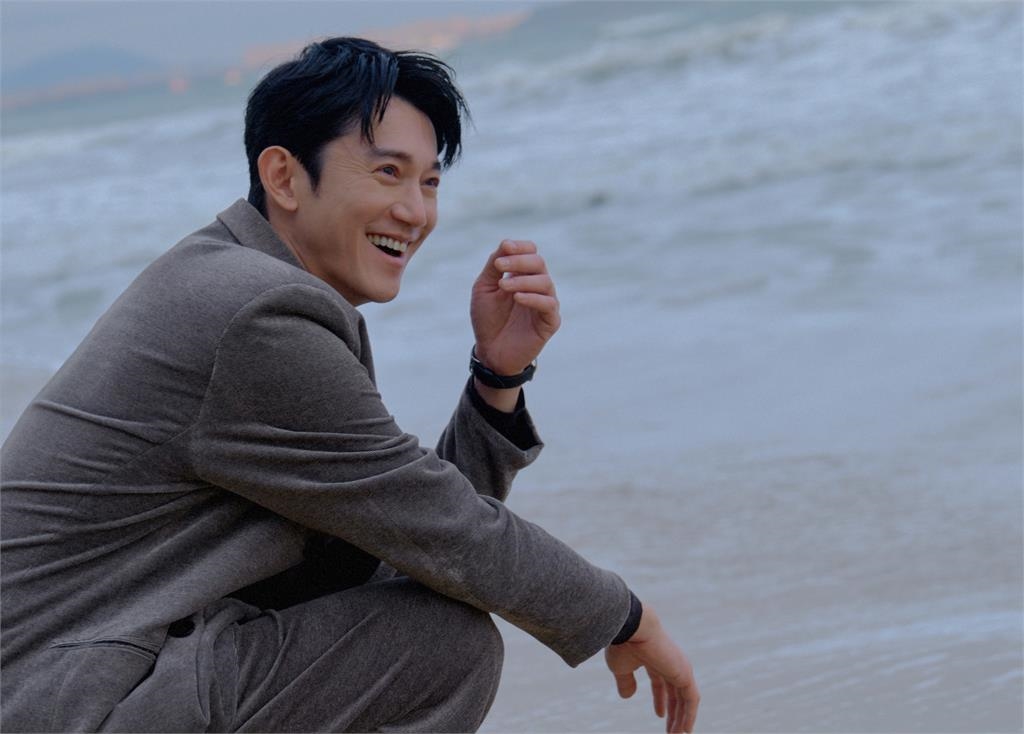 傳吳慷仁將出演章子怡電影男主！中網酸他「風險藝人」狂喊：換個男主吧