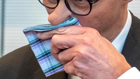 鼻頭黑痣長2年「突噴血」70歲翁險毀容！醫曝真相竟是長出「基底細胞癌」