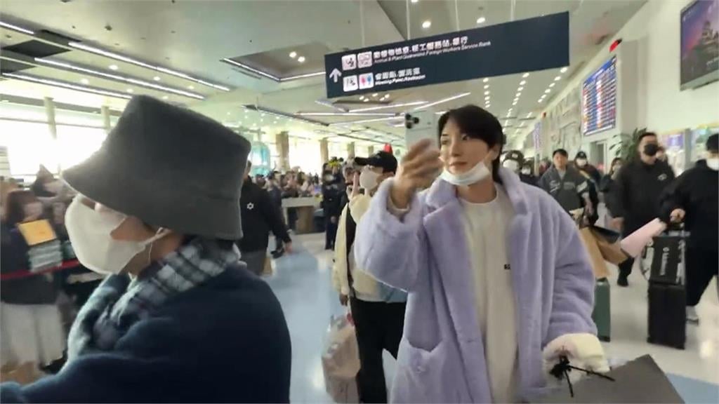 高雄連唱三天! Super Junior抵台 大批粉絲接機