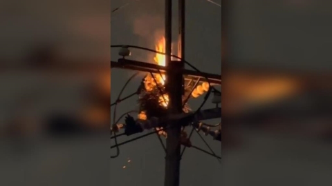 最新／新北五股電線桿爆炸！「鳥巢起火」害停電　2700餘戶受影響