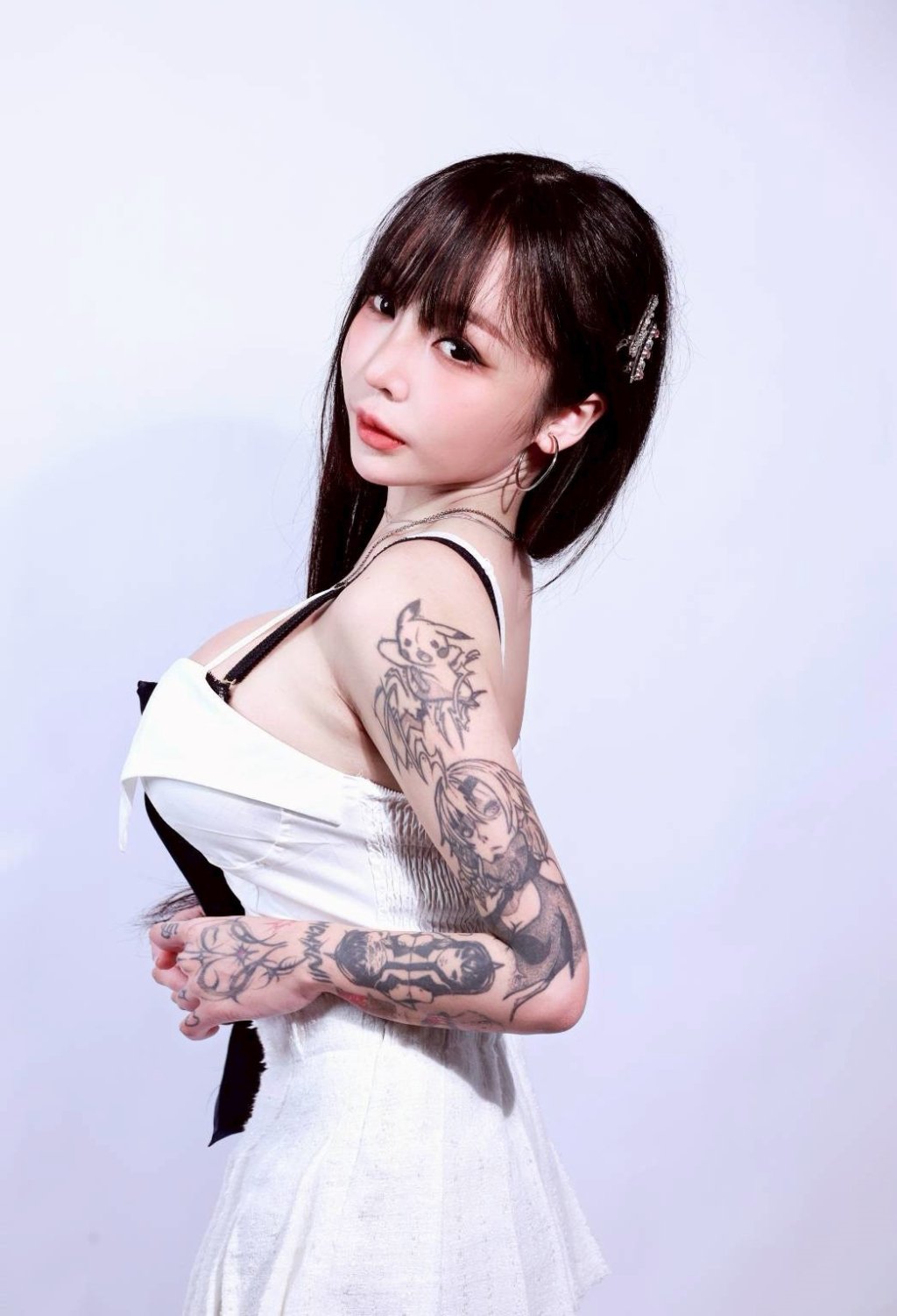 女星轉戰成人界爆紅！她火速攻進歐美圈 親揭激戰「拍片內幕」：滿暈的