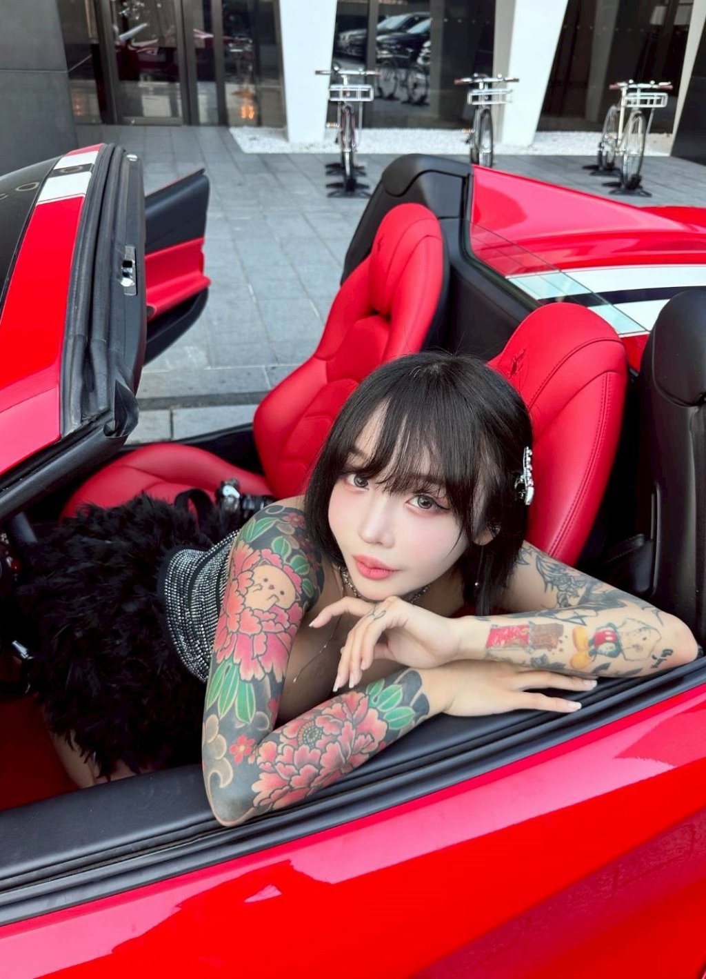 女星轉戰成人界爆紅！她火速攻進歐美圈 親揭激戰「拍片內幕」：滿暈的