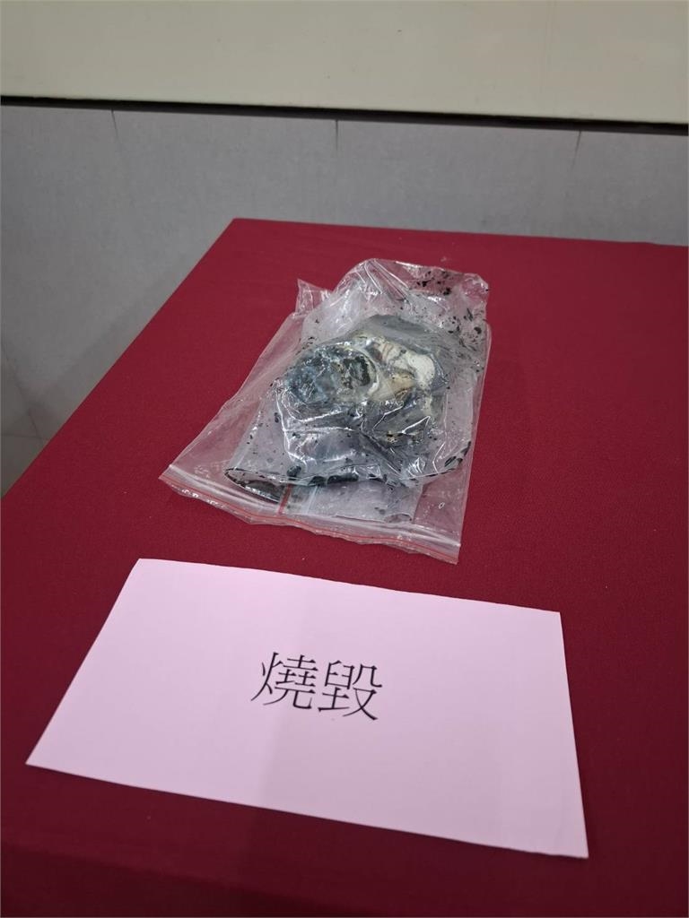 快新聞／搭捷運的快看！北捷今宣布：旅客搭乘時勿使用行動電源