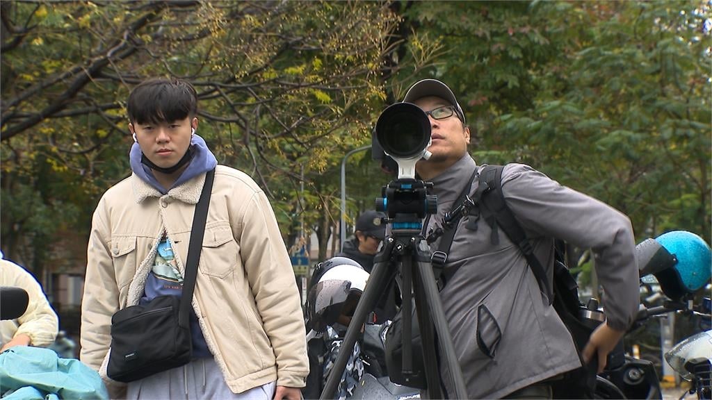 攀登101延至週日！Alex：尊重大自然　賈永婕PO文「史詩級活動值得等待」