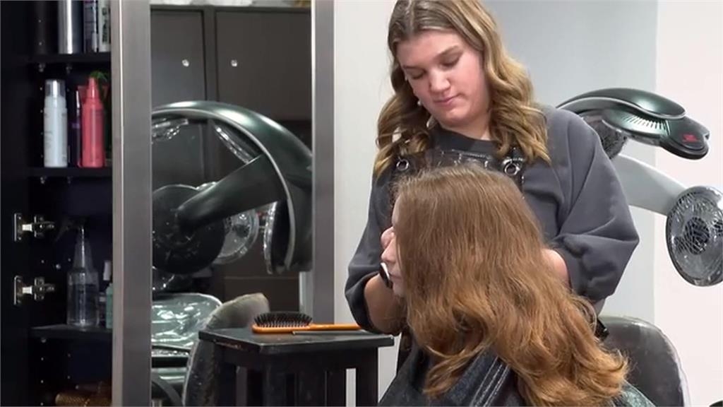 髮廊洗頭撐 3 天？61 萬人共鳴揭秘背後關鍵原因