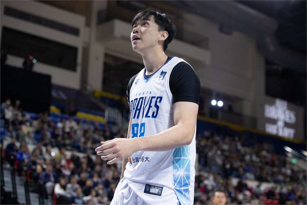 PLG(影)／「野獸」林志傑第三節大爆發！三分連發率勇士80：62射下獵鷹