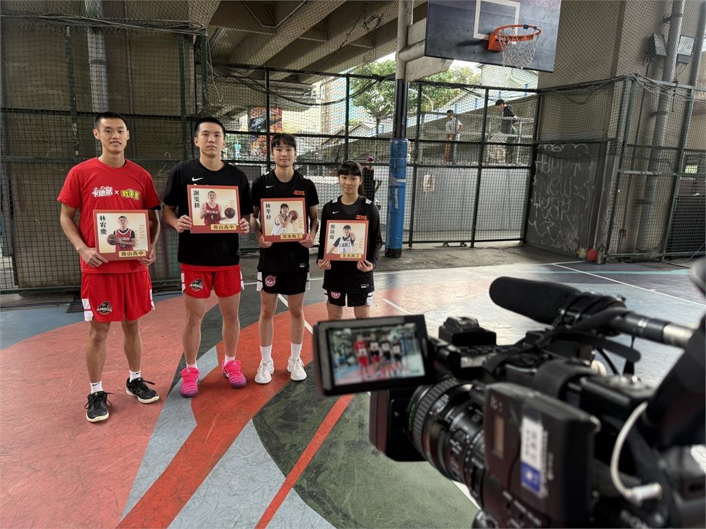 HBL(影)／街頭快閃籃球挑戰賽再度登場！高中人氣球星齊聚邀球迷來場對決
