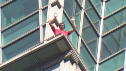 霍諾德徒手爬101！網友曝亞洲媽媽心情　「數到3下來」