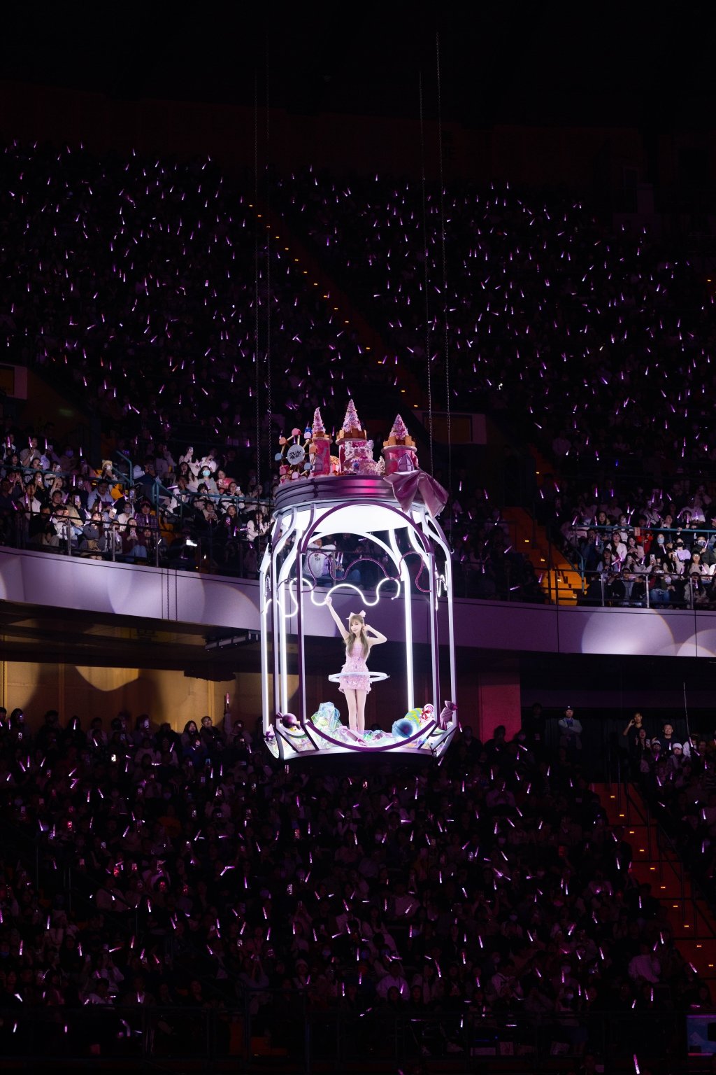 王心凌演唱會傳意外!高空設備突故障 危機驚險化解過程曝