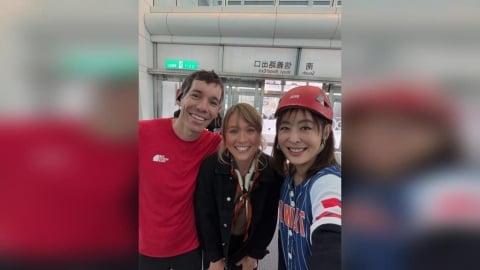 綜合(影)／霍諾德成功登頂101賈永婕超嗨！笑說沒有要選舉　呼籲民眾「不要硬上」