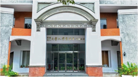 大學選「1冷門科系」遭長輩反對！過來人抖內幕「月薪破5萬」：日子超開心