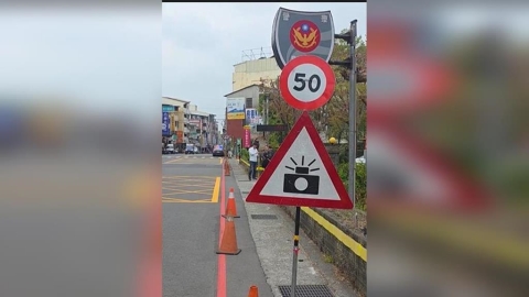 男超速挨罰並吊牌　卻因測速號誌「設置不當」免罰