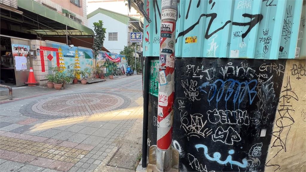 高雄玉竹商圈巷弄「塗鴉亂象頻傳」　路牌、反光鏡都遭殃