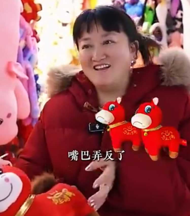 馬年吉祥物嘴巴縫反卻賣到缺貨！中國上班族瘋搶「哭哭馬」：根本是我
