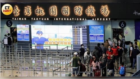 每次出國行李都最慢出現？交通部示警「1習慣」快改　最慘恐送錯飛機