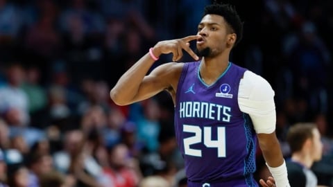 NBA(影)／單月二度50分領先！末段班大逆襲創罕紀錄　黃蜂打爆東區第六76人