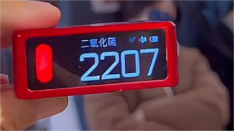 中國高鐵「CO2超標一倍」實測片瘋傳！客服竟回「可自行吸氧」遭罵翻