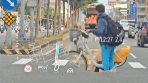 阿北「徒手撐地過馬路」差10秒衝出車流!國三生「轉頭肉身擋」暖心片曝