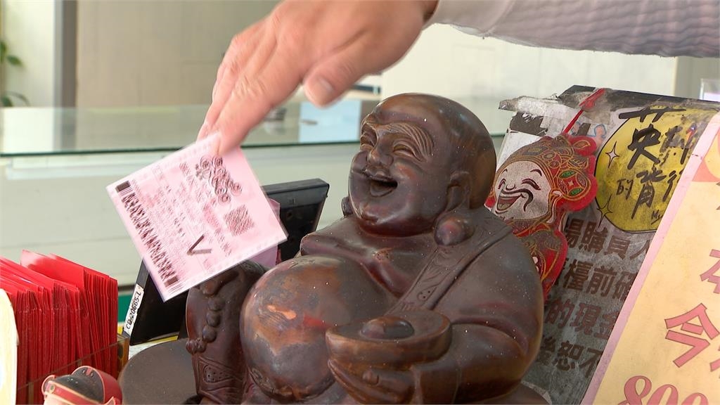 彰化越南3移工「刮中300萬頭獎」!彩券行員工驚見「致富2秘招」全說了