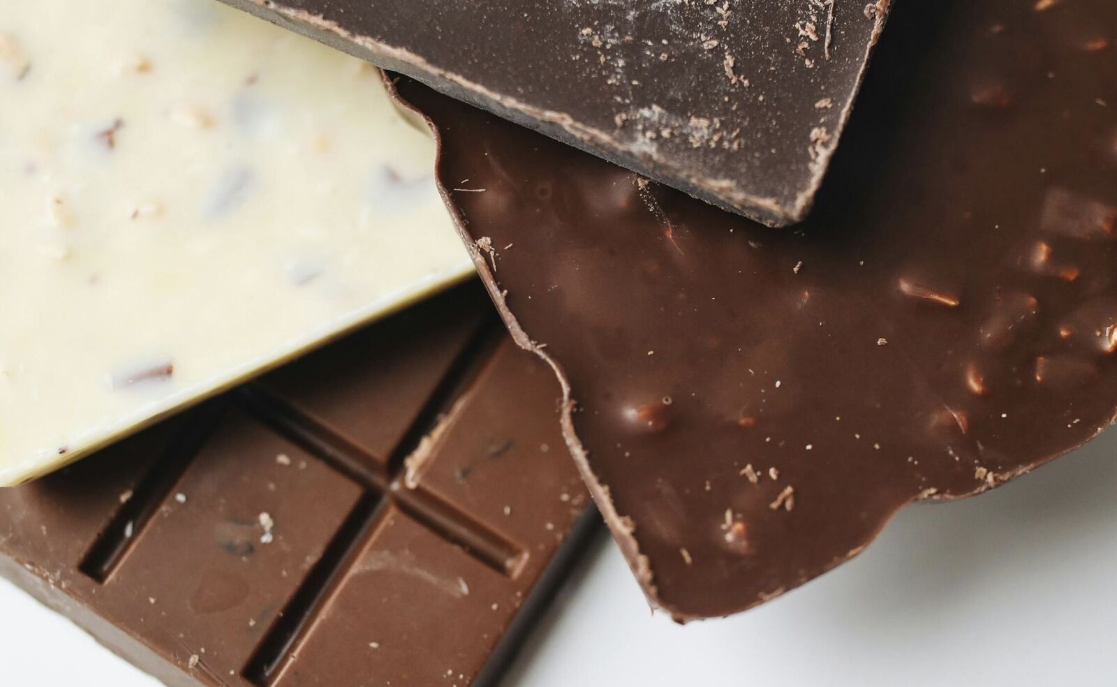 買年貨必看!營養師曝「關鍵物質」 過年六類點心吃出好心情 13 買年貨必看!營養師曝「關鍵物質」 過年六類點心吃出好心情 12