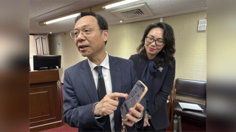 過年必懂!衛福部首創「春節看病查詢」 一鍵操作、30分鐘即時更新