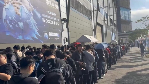 台北電玩展登場　玩家摸黑排隊上千人"貪食蛇"等開幕