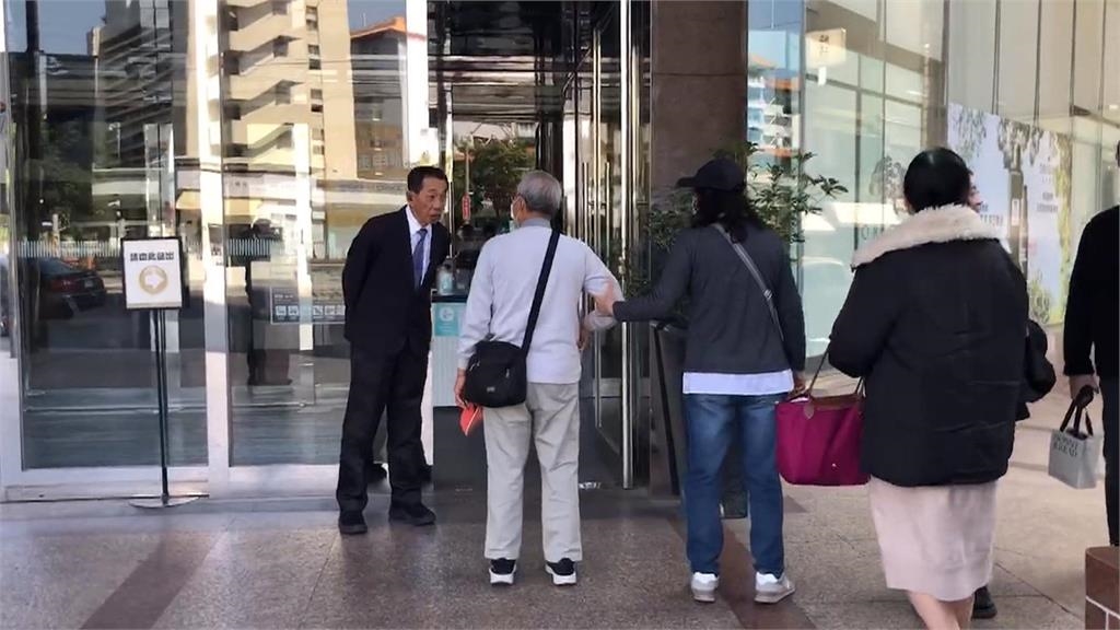 台南停電影響4千多戶！　新光三越中山、西門店「一片黑」