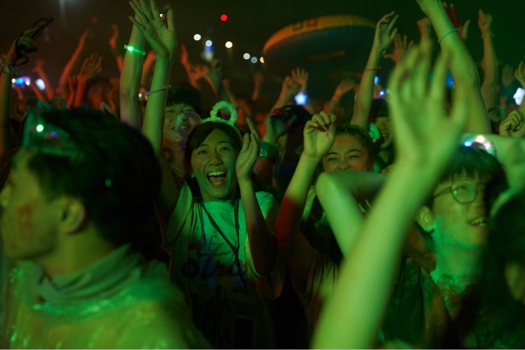 還原10年前八仙塵爆！《院長爸爸》戴立忍重披白袍 坐鎮急診室對「他」好心疼