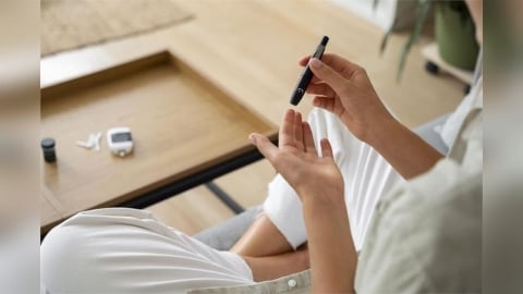 糖尿病恐悄悄傷腸胃！醫揭「5大警訊」：很多人拖到神經已受損